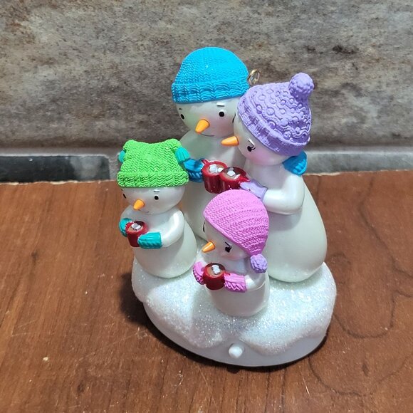 Hallmark Christmas Musical Ornament We Need A Little Christmas Snowmen 2011 - Picture 14 of 15
